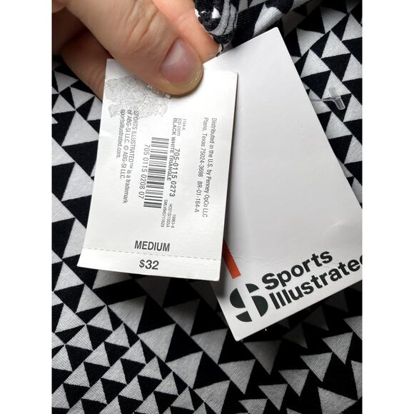 Sports Illustrated Black & White - Size Medium - Tank Top - Picture 6 of 8